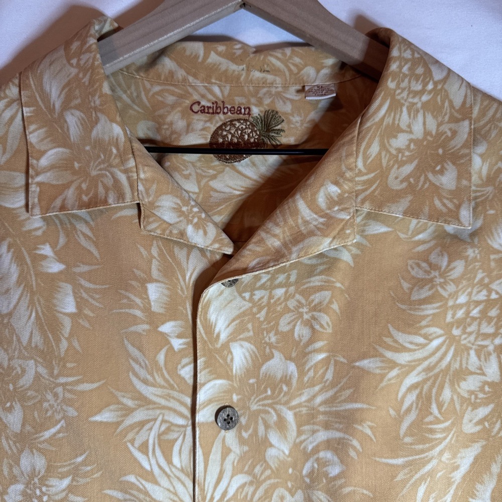 Caribbean Florar Men's Hawaiian Button Up Shirt Silk/Cotton Blend Size XL - Used - Picture 3 of 14